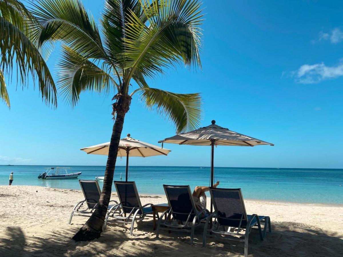 Hotel Posada Seremein ,West Bay ,Roatan エクステリア 写真